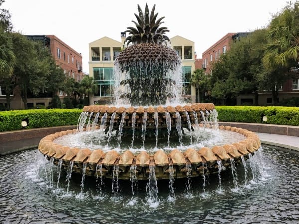 Places In Charleston, SC You Need To Explore: Pineapple Fountain