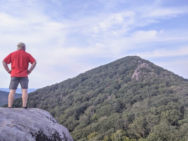Blue Ridge Parkway Virginia Hikes: Climbing to the top of Buzzards Roost