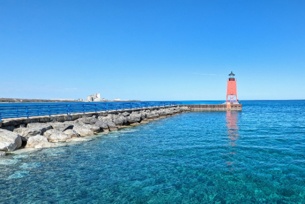 Charleviox South Pier Lighthouse